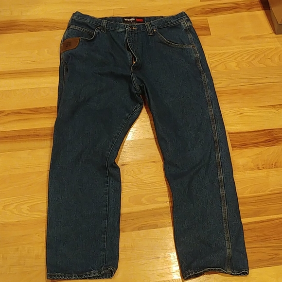 Wrangler Other - Like new Wrangler relaxed fit jeans